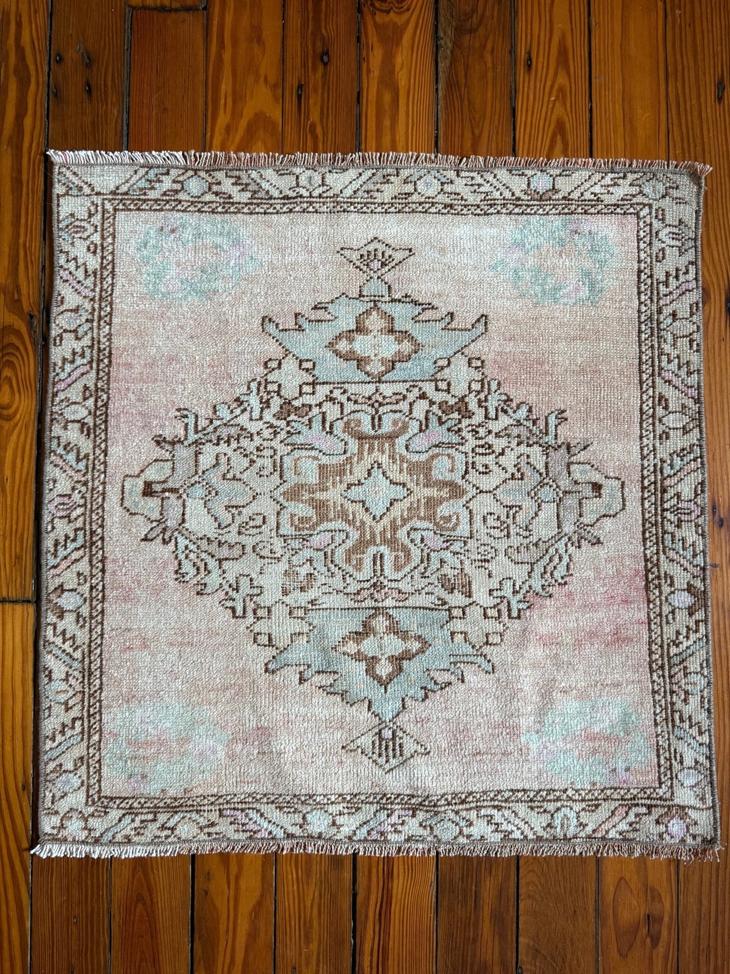 Elmas - Neighborhood Rugs