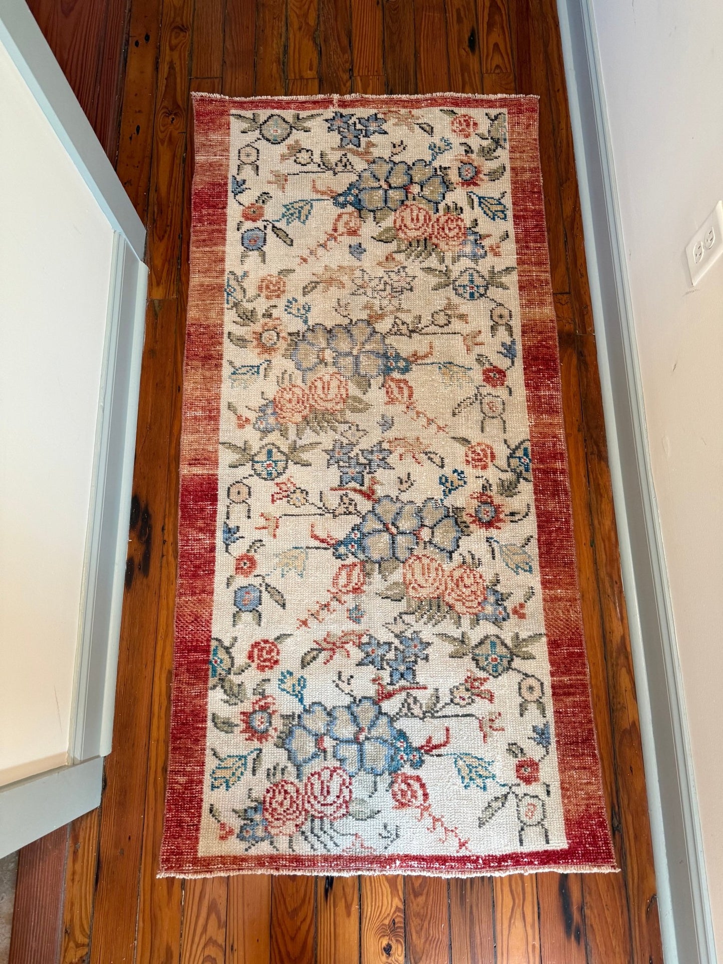 Gül - Neighborhood Rugs