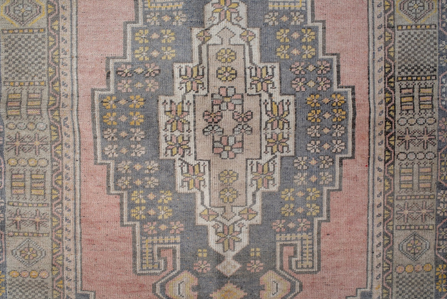 Alev - Neighborhood Rugs