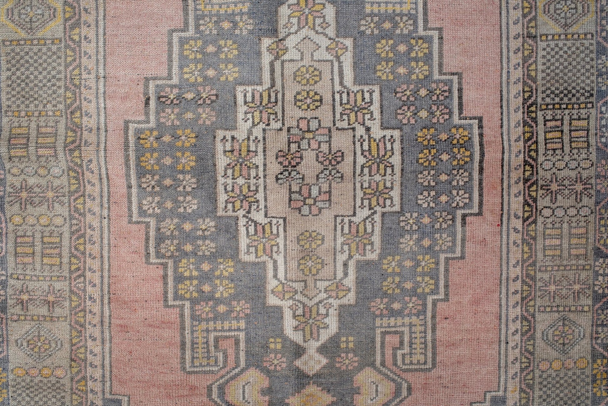 Alev - Neighborhood Rugs