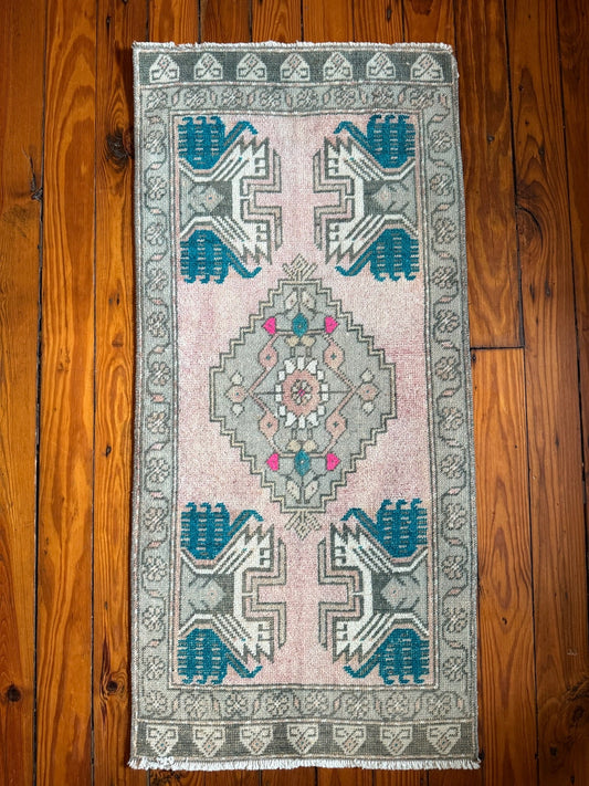 Baris - Neighborhood Rugs