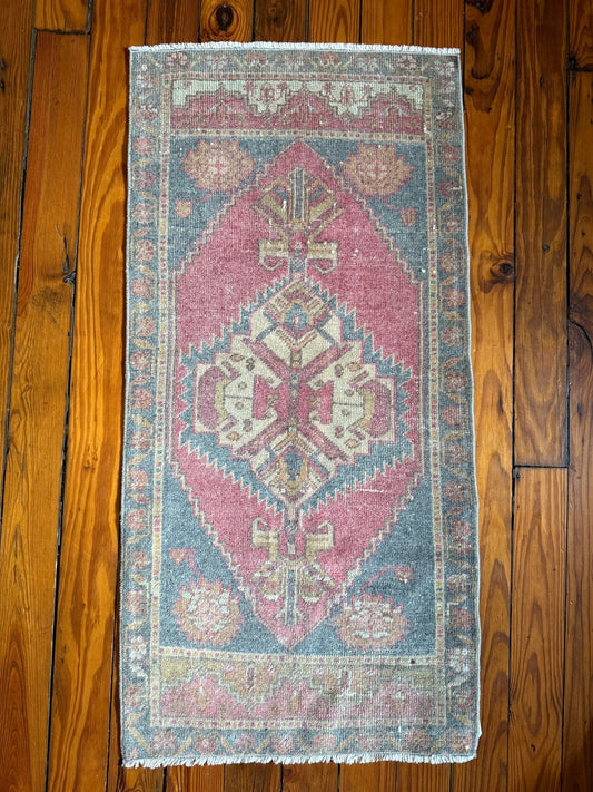 Nemut - Neighborhood Rugs