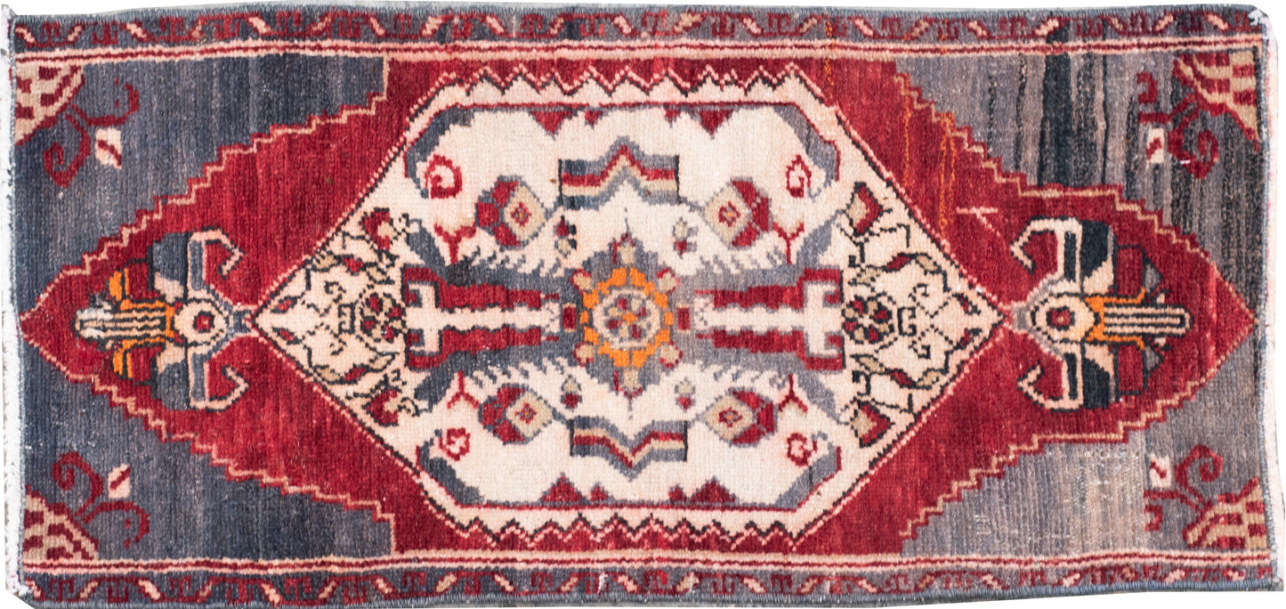 Mini Rug No. 22