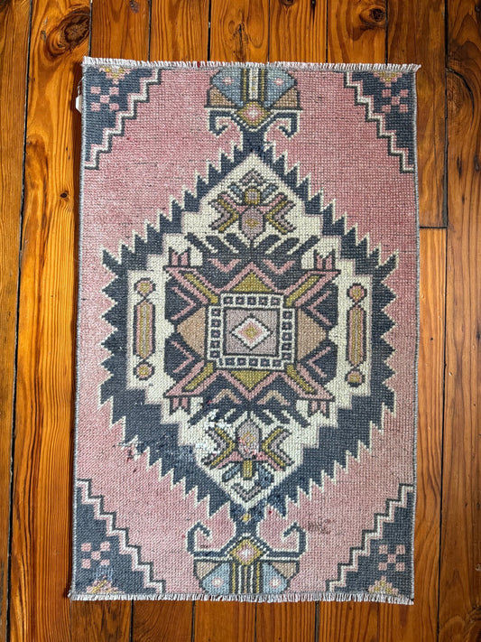 Rumi - Neighborhood Rugs